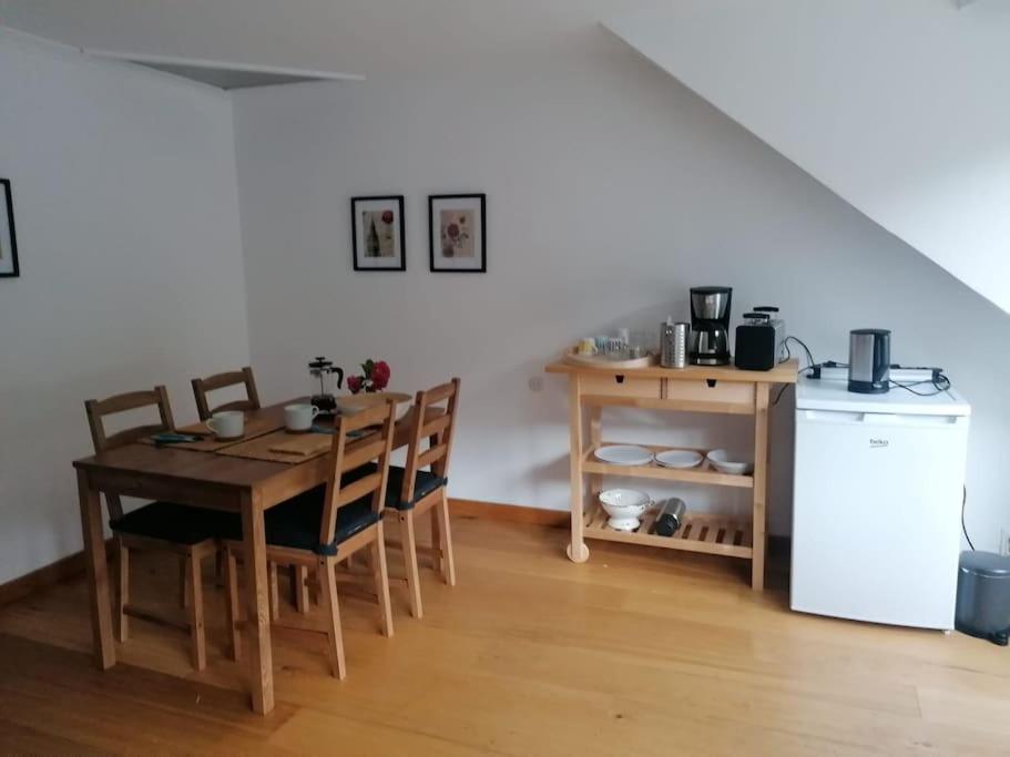 Schoene Wohnung Im Jugendstilhaus Im Weltkulturerbe Bacharach Esterno foto